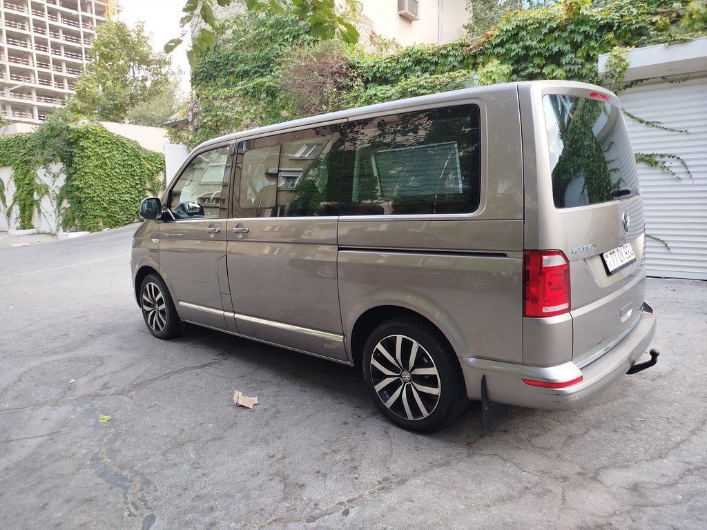 Volkswagen Multivan, 2.0 L, 2018 il, 141 857 km — Avtomobillər, Bakı (4)