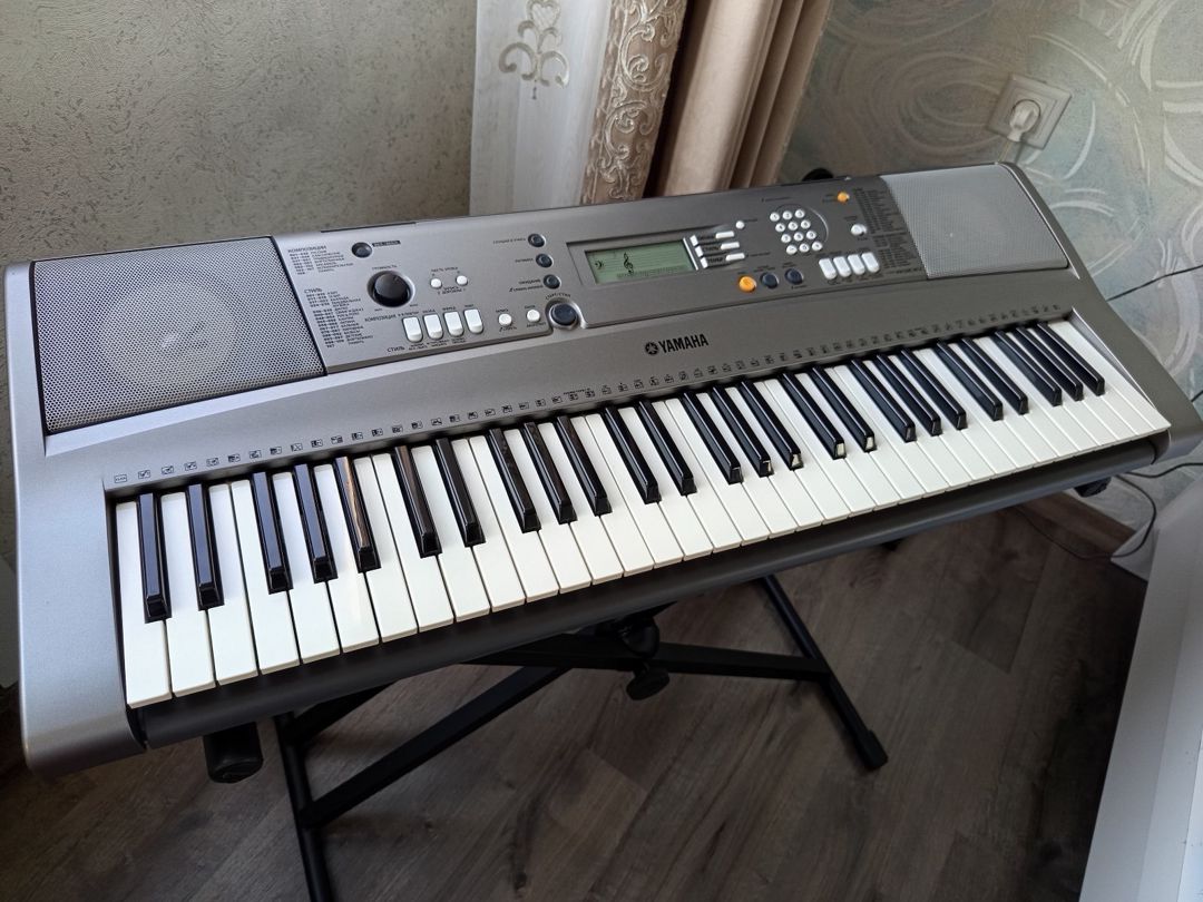 Sintezator Yamaha R300 — Musiqiə alətləri, Bakı (2)