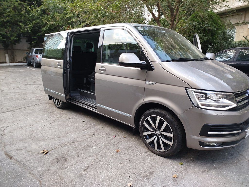 Volkswagen Multivan, 2.0 L, 2018 il, 141 857 km — Avtomobillər, Bakı (10)