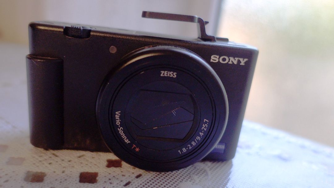 Fotoaparat Sony ZV-1 ekran bloku xarabdır — Elektronika, Bakı (3)
