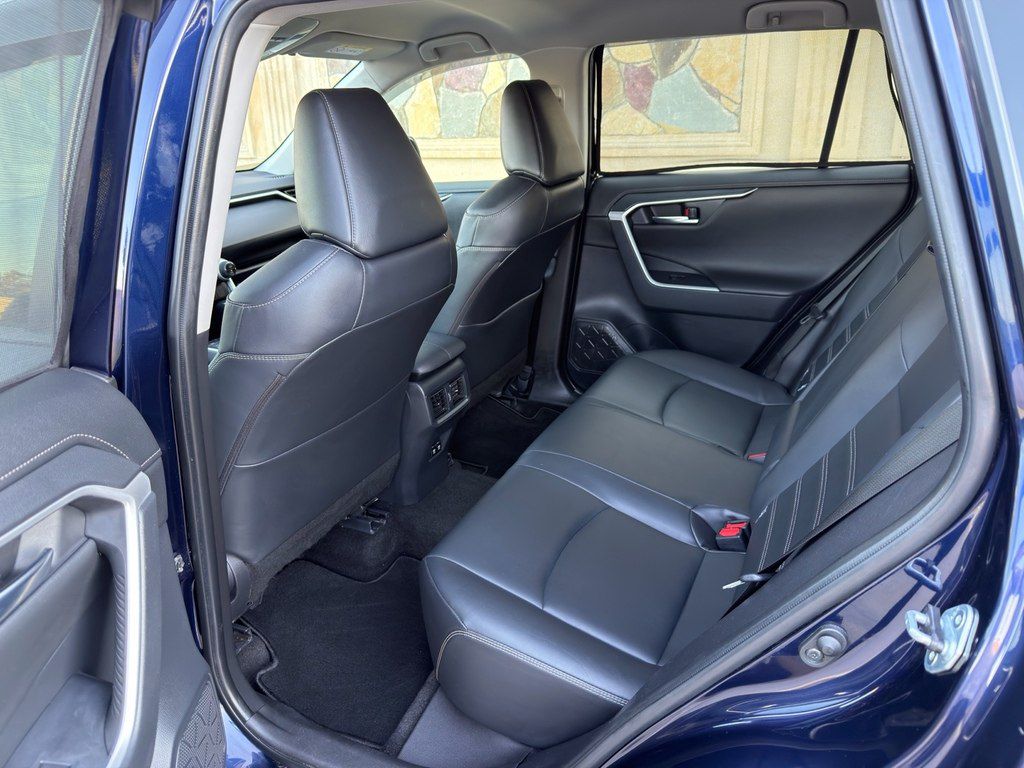 Toyota RAV4, 2.0 L, 2019 il, 135 000 km — Avtomobillər, Bakı (10)