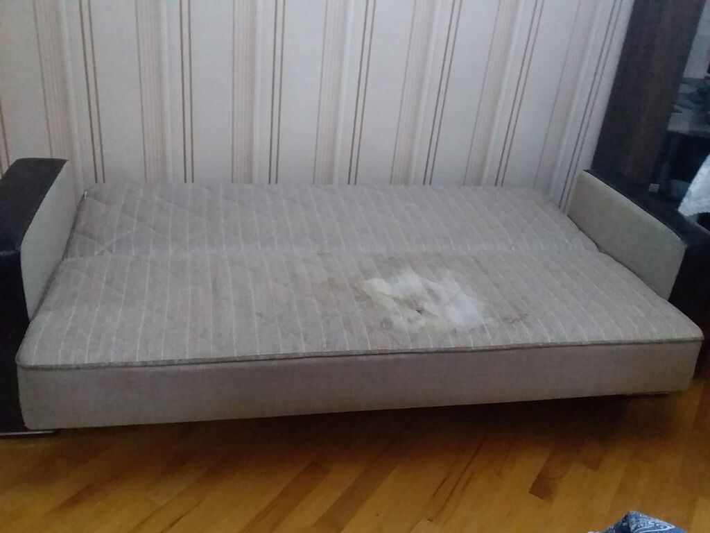 Satilir Açılan divan – 30 AZN satılır Yaxşı, möhkəm karkası — Mebel, Bakı (2)