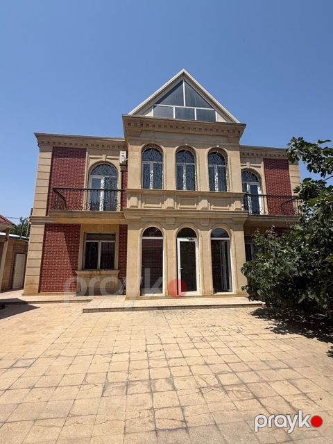 Villa, Azadlıq m