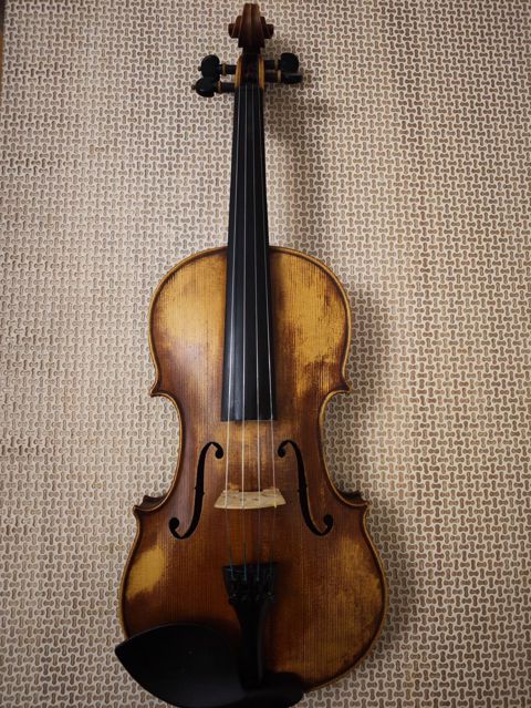 Skripka (əl işi) 4/4 skripkadır, 1985ci ilin skripkasıdır (Almaniya) — Mehdiabad