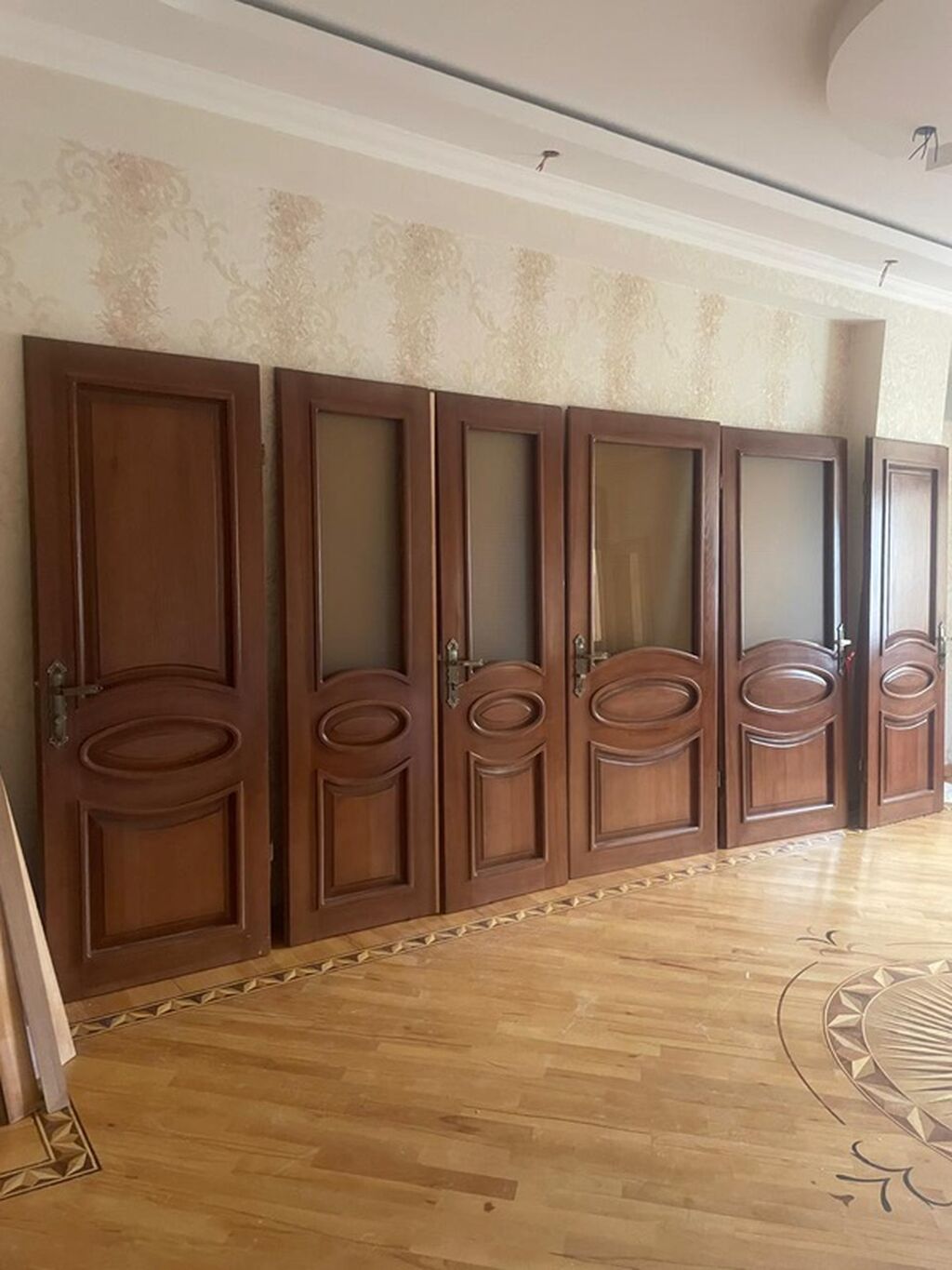 Tək qapılar 400 cüt olanlar 700 əla vəziyyətdərir. Təmiz qoz — Mallar, Bakı (5)