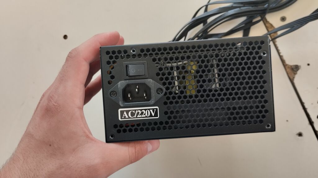 Salam qida bloku satılır heç bir problemi yoxdur heç bir batereya — Elektronika, Digah (3)