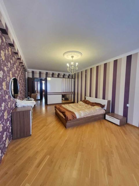 3-otaqlı yeni tikili kirayə verilir, Xalqlar m., 150 m² — Bakı