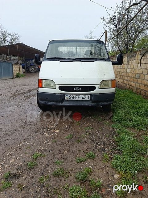 Ford Transit, 2.4 L, 1998 il, 260 000 km