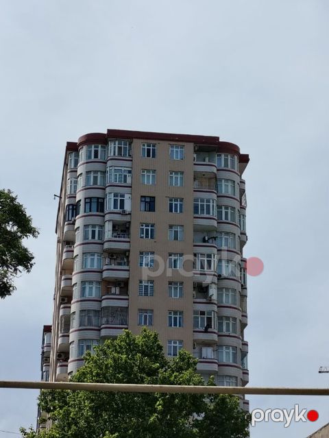 4 otaqlı, Yeni tikili, 154 kv. m