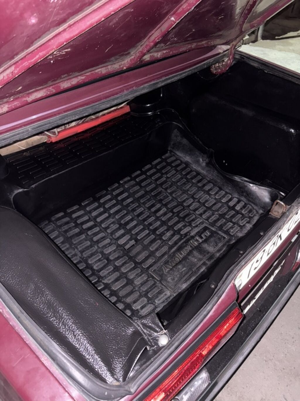VAZ 2107 sedan - Kuzov: 4 qapılı sedan, tünd qırmızı/bordo rəng — Avto, Horadiz (9)