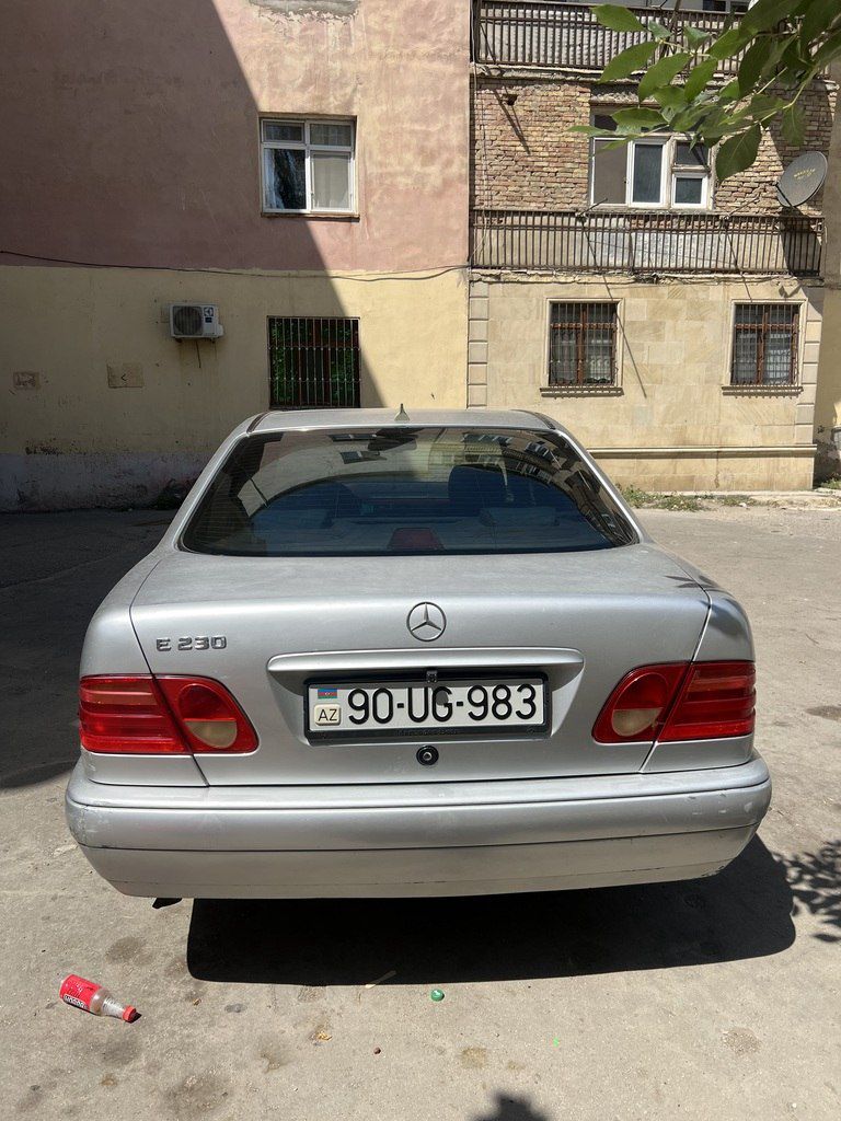 Mercedes E 230, 2.3 L, 1996 il, 452 246 km — Avtomobillər, Sumqayıt (4)