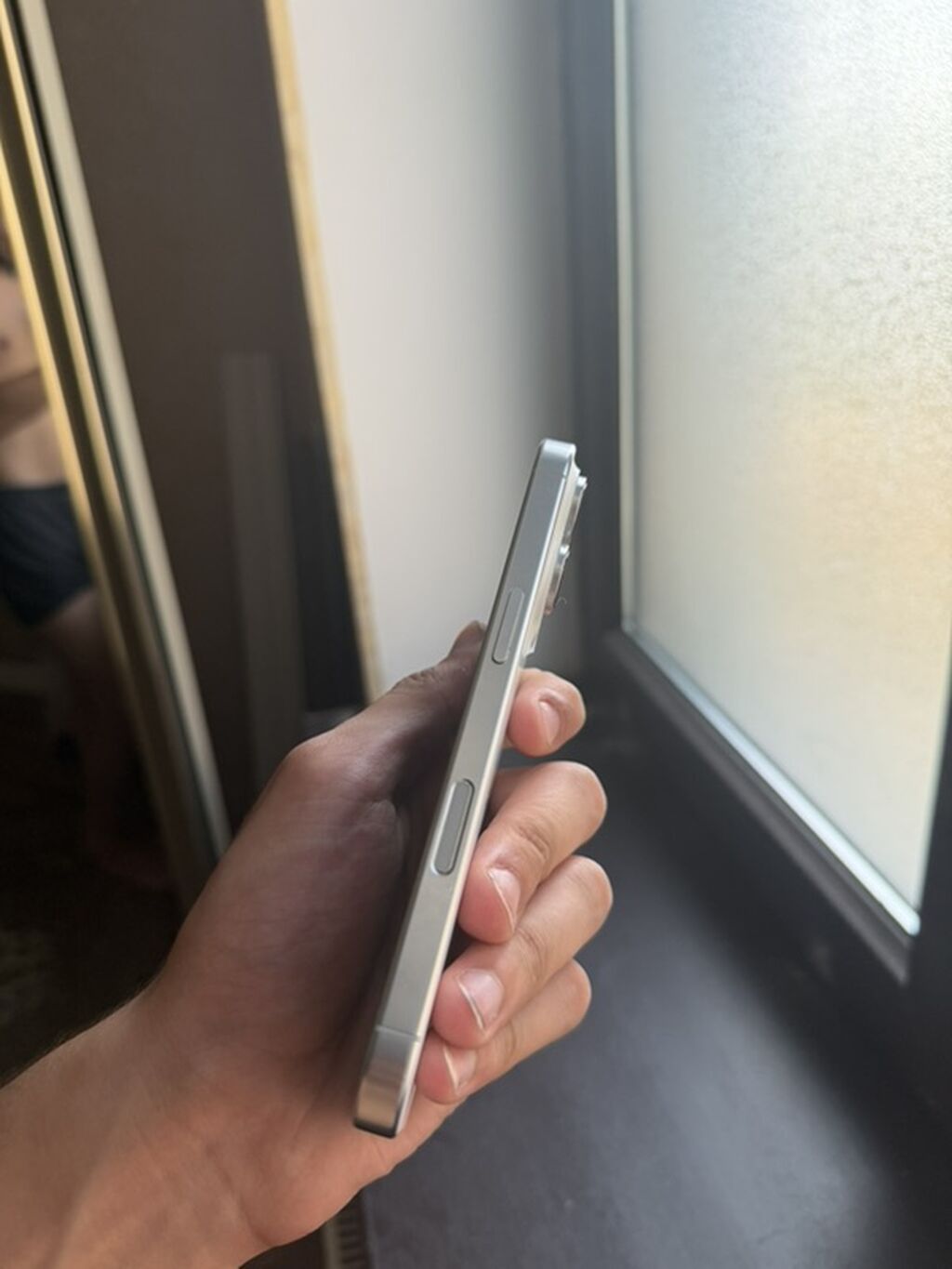 IPhone 16 Pro, 128 GB, White Titanium, Zəmanət, Simsiz şarj, Face ID — Apple iPhone, Bakı (4)