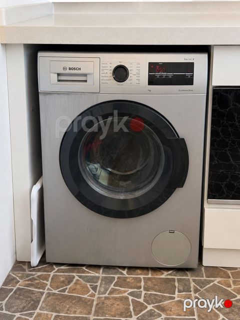 Bosch 7 kq 3 ilin masinidir Evden satilir temirde olmayib. Qiymet 330