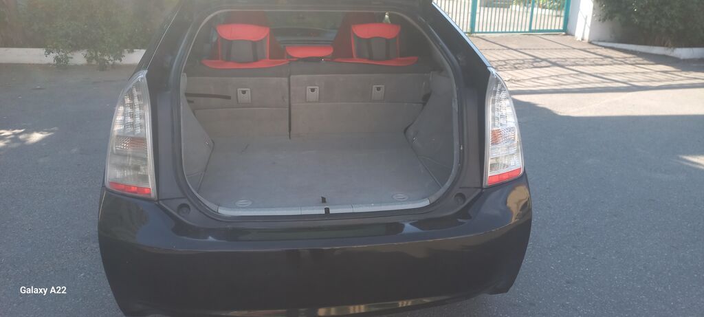 Toyota Prius: 1.8 l 2011 il Hetçbek — Avto, Bakı (10)