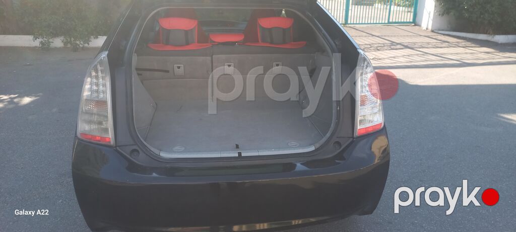 Toyota Prius: 1.8 l 2011 il Hetçbek — Avto, Bakı (10)