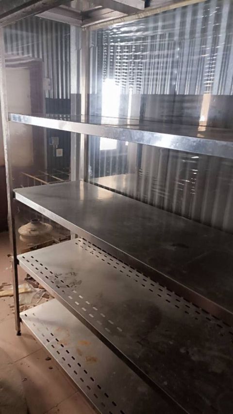 Stellaj nerj rəf Uzunluq: 160 En: 54 Hündürlük: 200 sm Təmiz nerj — Bakı