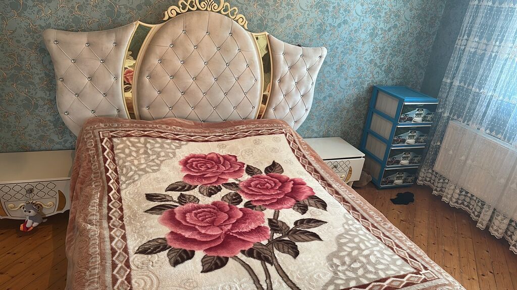 Yataq otağı mebel dəsti - Rəng: Ağ-krem tonlarında, qızılı dekor — Mebel, Saray (3)