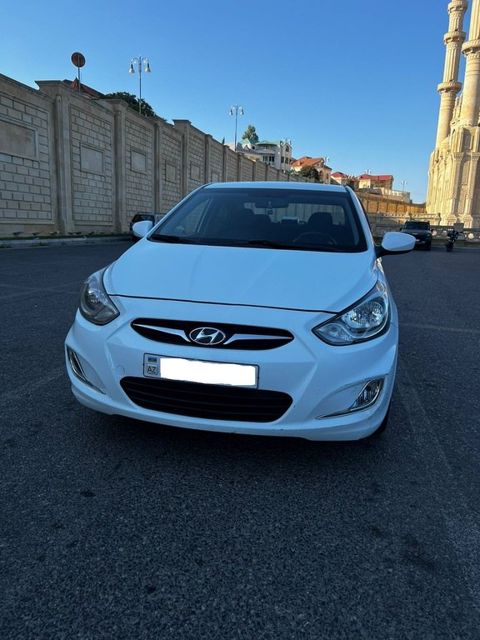 Hyundai Accent, 1.4 L, 2012 il, 241 000 km — Bakı