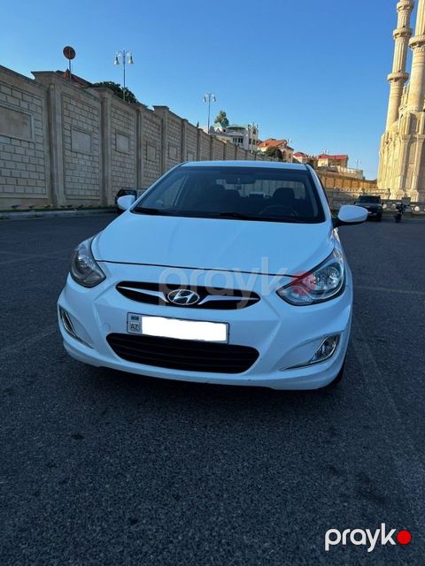 Hyundai Accent, 1.4 L, 2012 il, 241 000 km