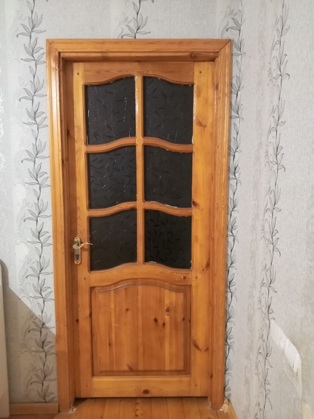 Taxta daxili qapı – şüşəli model - Material: təbii ağac (masiv) — Mallar, Bakı (4)