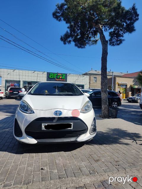 Toyota Aqua, 1.5 L, 0.87 kWh, 2018 il, 155 555 km