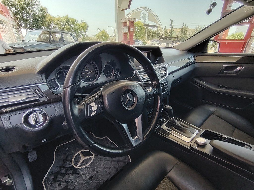 Mercedes E 250, 2.1 L, 2009 il, 271 800 km — Avtomobillər, Bakı (4)