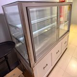 500₼ şirniyyat vitrin soyuducusu satılır 1.8 Yasamal 9847 — Mallar