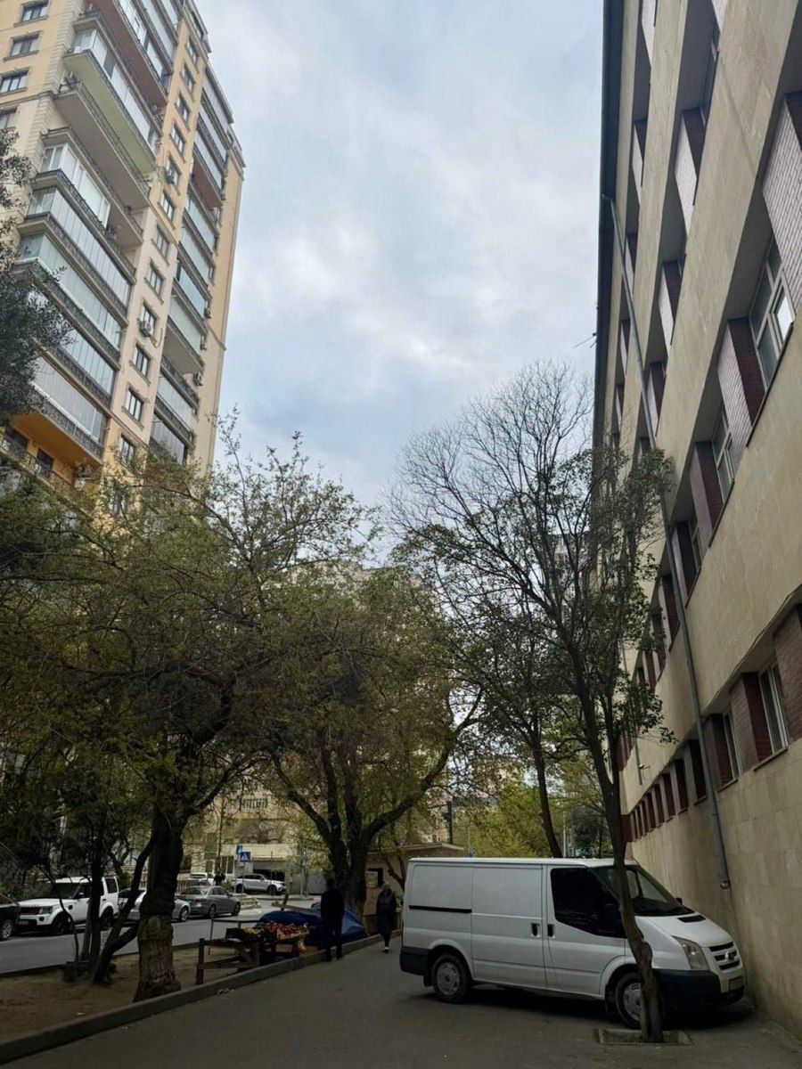 4-otaqlı yeni tikili, Həsən Əliyev küç., 190 m² — Mənzil, Bakı (4)
