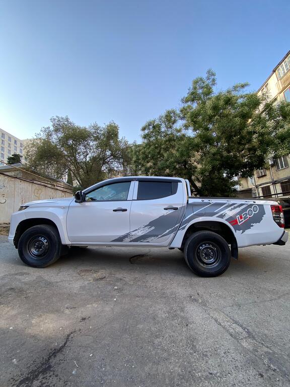 Mitsubishi L200, 2.4 L, 2021 il, 185 000 km — Avtomobillər, Bakı (4)