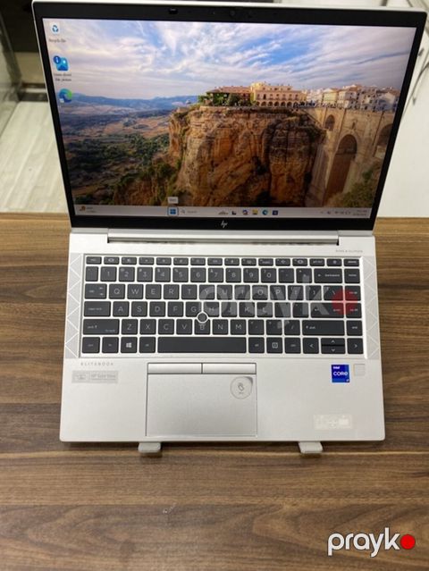 HP EliteBook 840 G8 — i7 / 16GB / 512GB SSD Qiymət: 799 AZN — Bakı