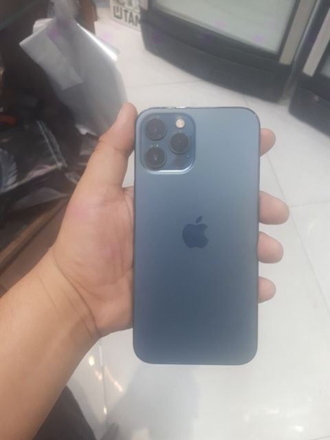 Apple iPhone 12 Pro Max Silver 256GB/6GB — Bakı