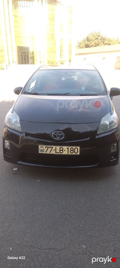 Toyota Prius: 1.8 l 2011 il Hetçbek