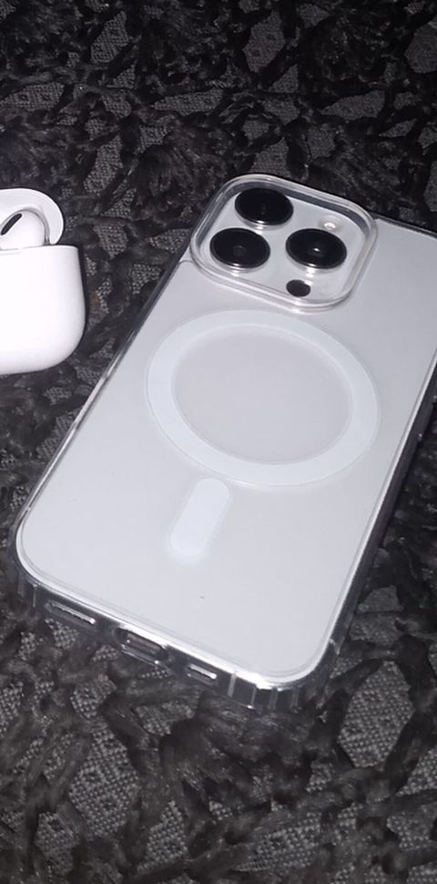 Telefon:iphone 16pro white titanium ağ rəng ideal vəziyyətdədir sadecə — Bərdə