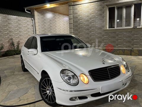 Mercedes E 240, 2.6 L, 2003 il, 555 000 km
