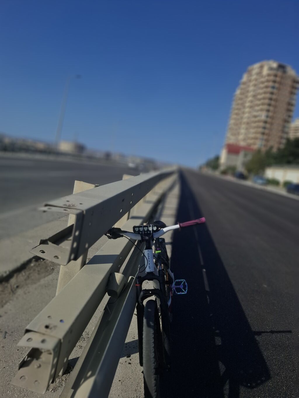Velosiped gmakr no1 1x8 skorost sistemi hidravlik tormoz aluminium — Dağ velosipedləri, Bakı (4)