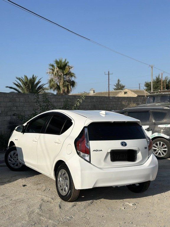 Toyota Aqua, 1.5 L, 0.9 kWh, 2016 il, 211 000 km — Avtomobillər, Bakı (5)