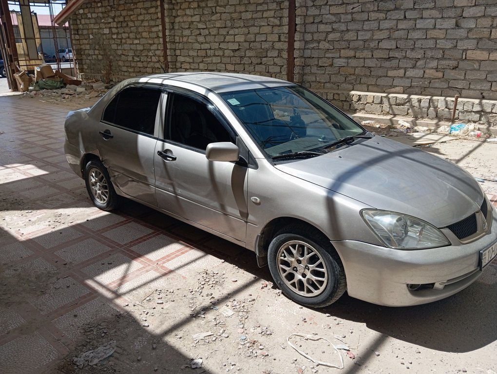 Mitsubishi Lancer, 1.3 L, 2006 il, 550 000 km — Avtomobillər, Bakı (4)
