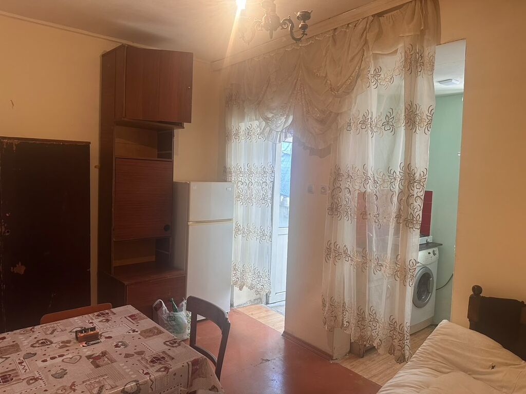 Elimler metrosunun 100 adımlıqında heyet evi 1 otaqlı mənzil – studiya — Daşınmaz əmlak, Bakı (3)