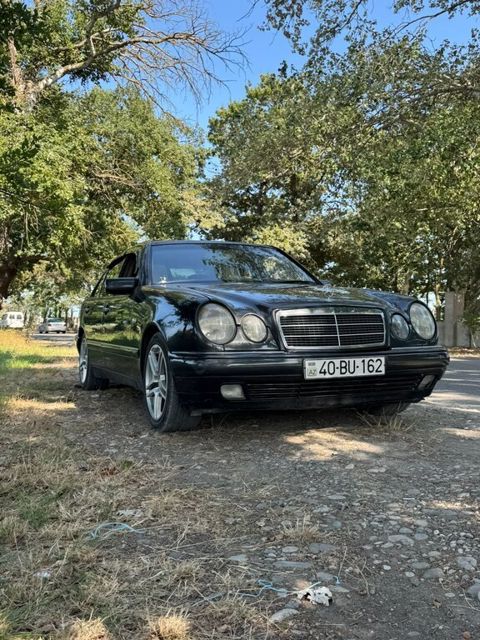 Mercedes E 230, 2.3 L, 1996 il, 445 680 km — Xaçmaz