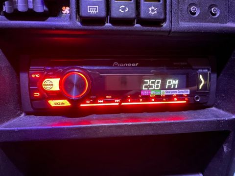 Pioneer MVH-S125UI təpptəzədi 1 2 həfdə işlətmişəm cızığı belə yoxdu — Gəncə
