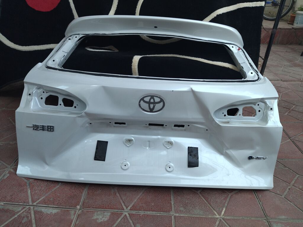 Toyota corollo cross üçün arxa baqaj qapağı (sedan kuzov). - Rəng: ağ — Ehtiyat hissələri, Masazır (3)