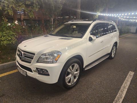 Mercedes GL 450 4MATIC, 4.7 L, 2009 il, 215 215 km — Quba