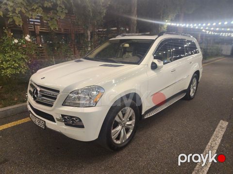 Mercedes GL 450 4MATIC, 4.7 L, 2009 il, 215 215 km