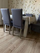 Yemək otağı üçün masa və stul dəsti - Düz xətli, müasir dizaynlı — Furniture
