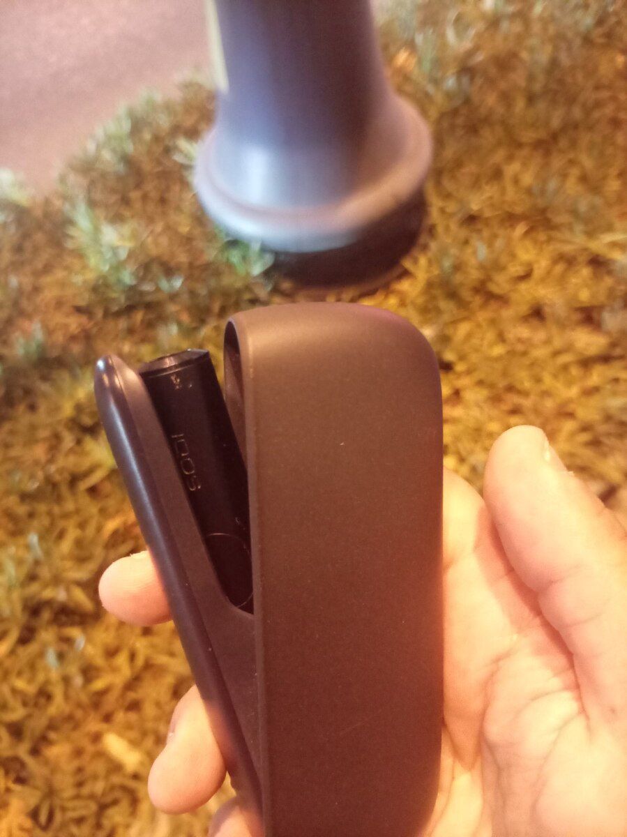 Iqos tütün qızdırıcısı — Şəxsi əşyalar, Bakı