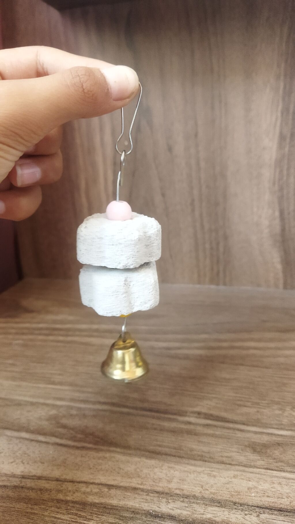 Məhsul: Qəfəs üçün asma quş oyuncağı – mineral daşlı və zəngli — Oyuncaqlar, Sumqayıt (2)