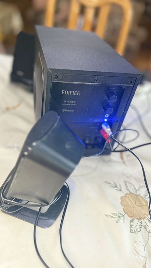 İşlənmiş Edifier Kolonka, Növ - Kompüter üçün, rəng - Qara — Gəncə