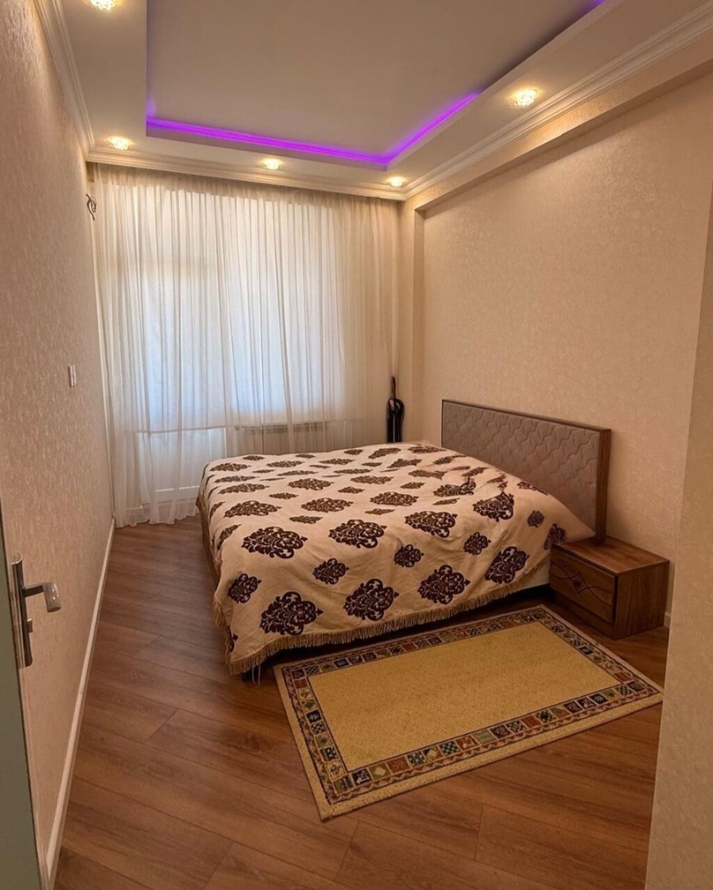 Qış Parki. Papa Jones Şaurma N1 üstündəki bina Təmirli tam əşyali — Daşınmaz əmlak, Bakı (9)