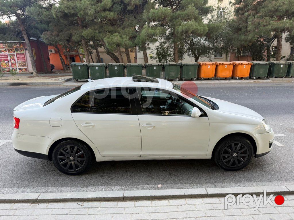 Volkswagen Jetta, 1.6 L, 2010 il, 243 000 km — Avtomobillər, Bakı (5)