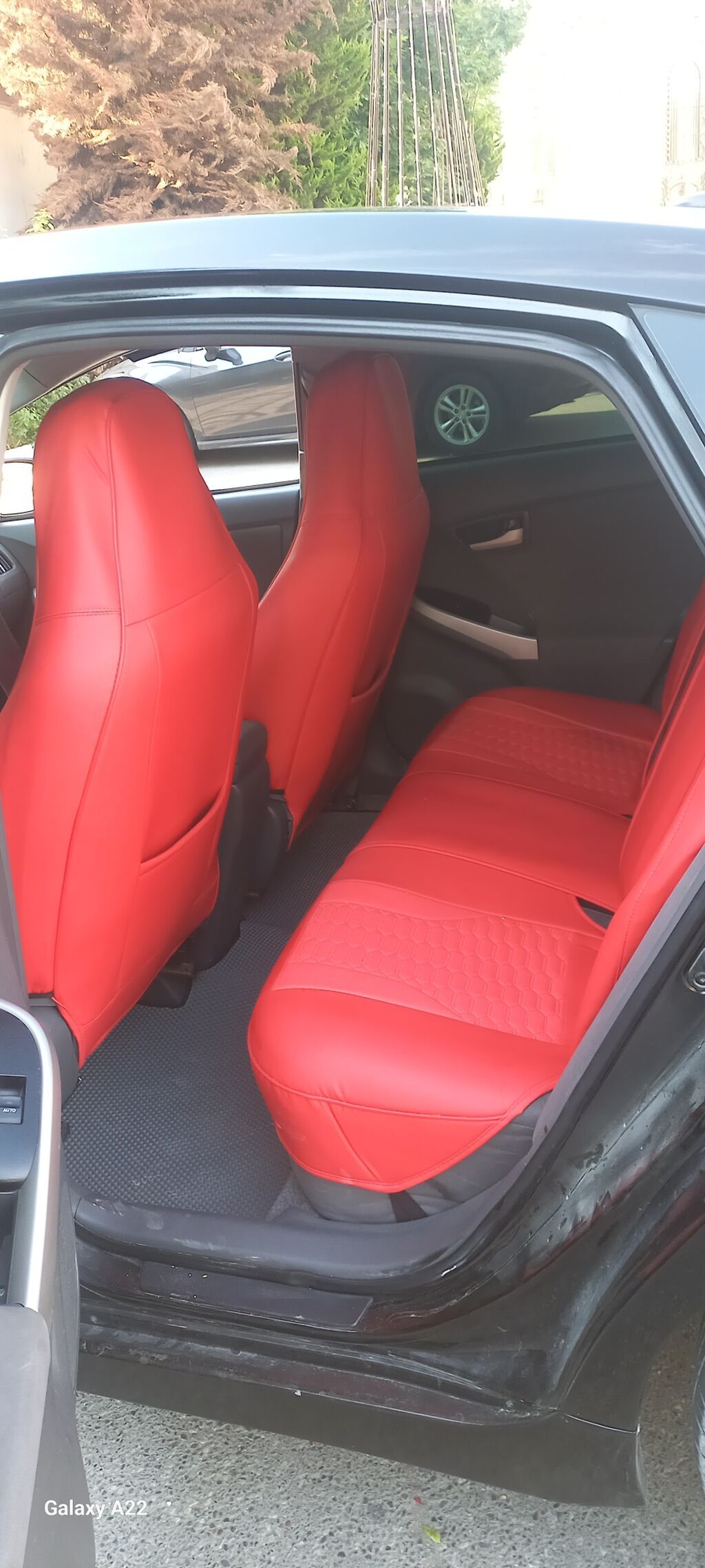 Toyota Prius: 1.8 l 2011 il Hetçbek — Avto, Bakı (8)